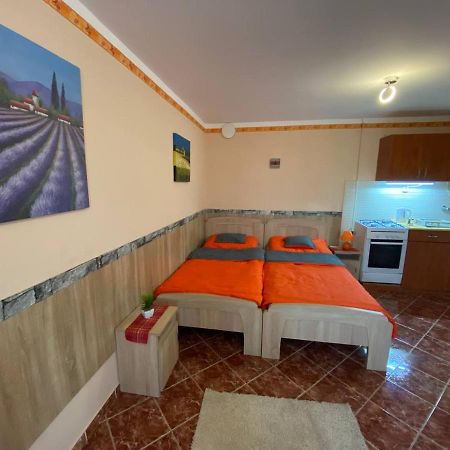 Hajnal Apartman Hajdúszoboszló Exteriér fotografie