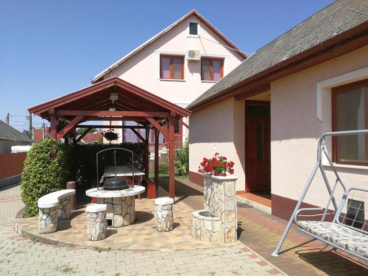Hajnal Apartman Hajdúszoboszló Exteriér fotografie