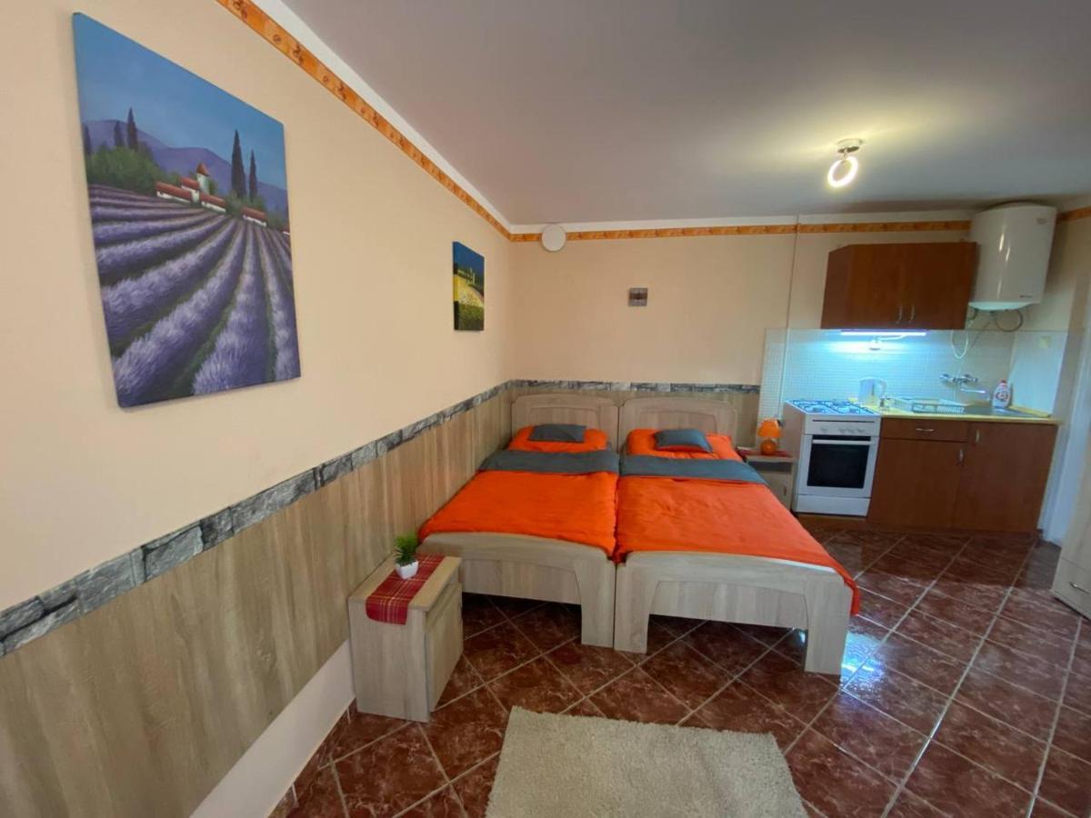 Hajnal Apartman Hajdúszoboszló Exteriér fotografie