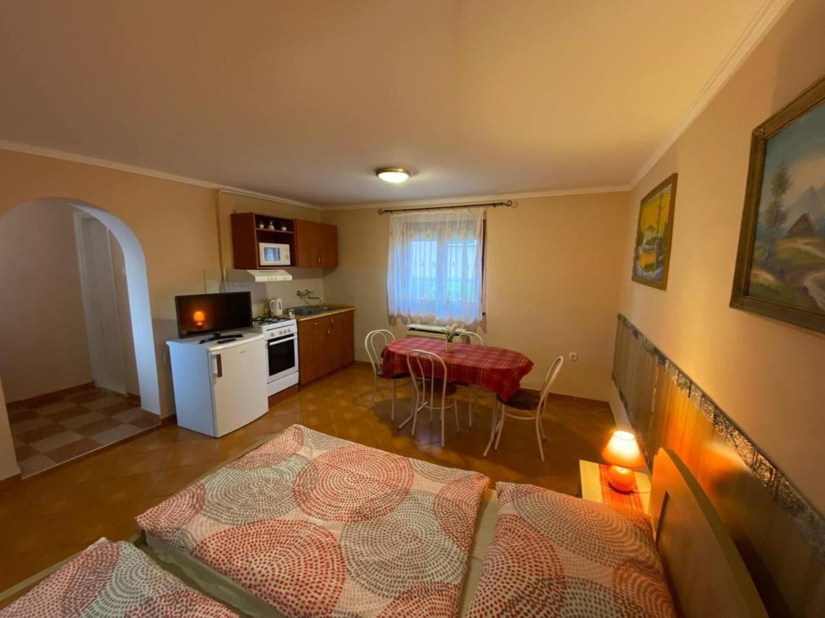 Hajnal Apartman Hajdúszoboszló Exteriér fotografie