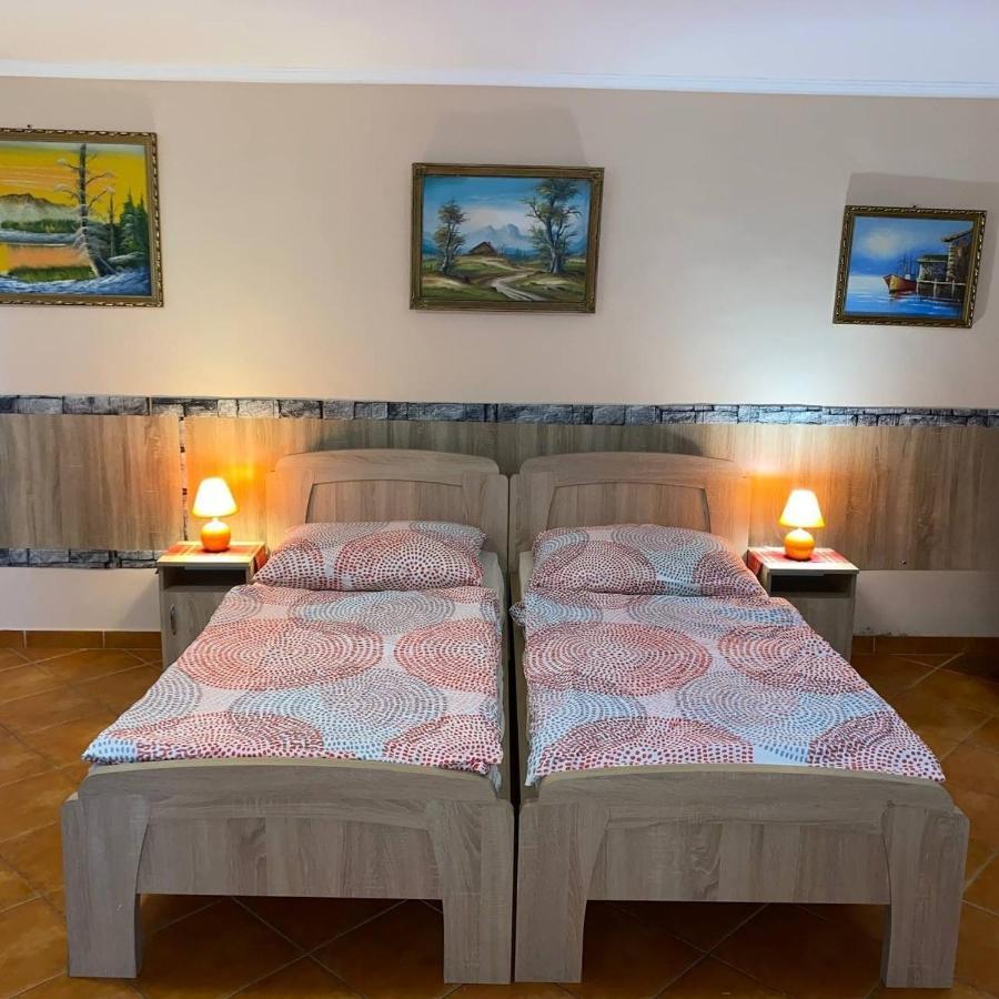 Hajnal Apartman Hajdúszoboszló Exteriér fotografie